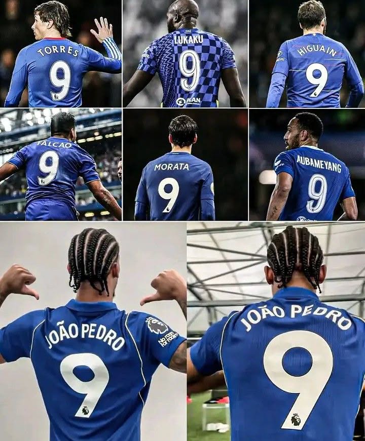 Chelsea number 9 shirt holders - Photo Credit : Softfootball Media