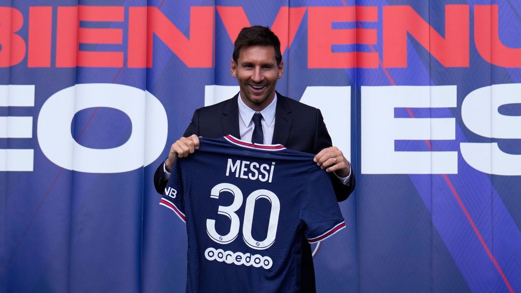 Lionel Messi joins Paris Saint-Germain on two-year contract after leaving Barcelona - Photo Creit : Skysports