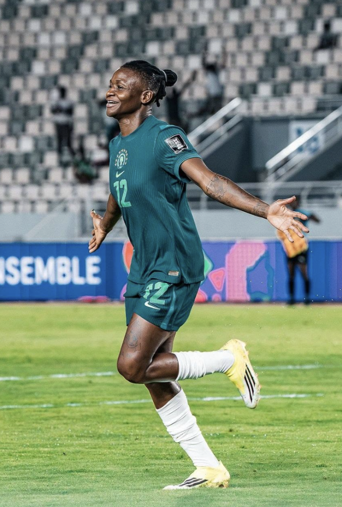 Uchenna Kanu gets on the scoresheet - Photo Credit : Softfootball Media