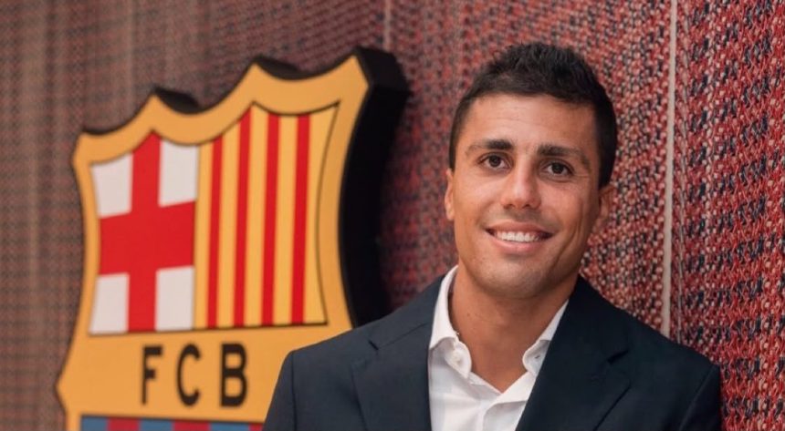 Rodri sign for Barcelona (Photo credit: Barcelona media)