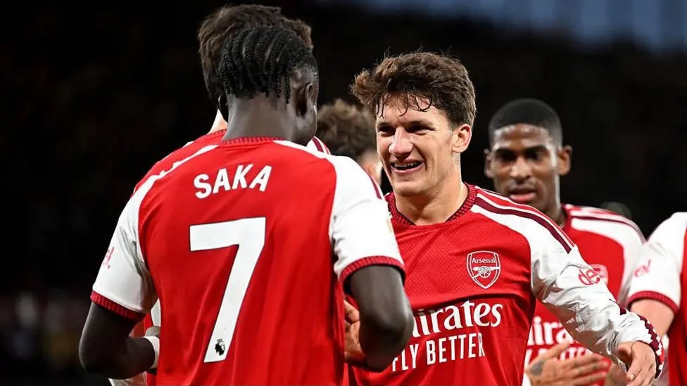Christos Tzolis and Bukayo Saka (Photo credit: Arsenal media)