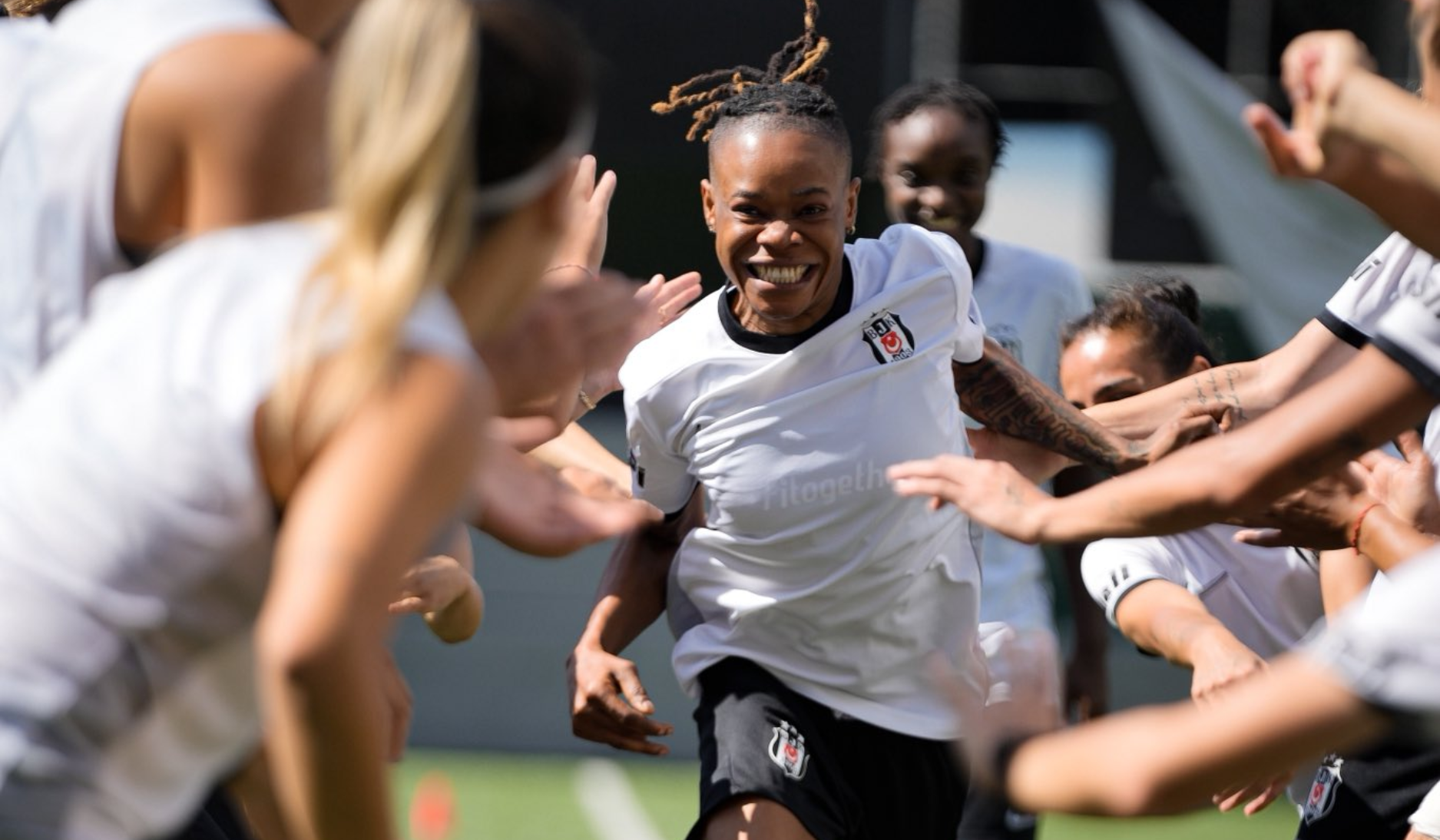 Glory Ogbonna Receives Special Guard of Honour on Her Second Return to Beşiktaş - Photo Credit : Beşiktaş, X