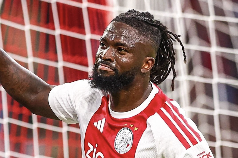 Tolu Arokodare Scores Again Despite Ajax’s 3–1 Loss to PSV - Photo Credit : Ajax, X