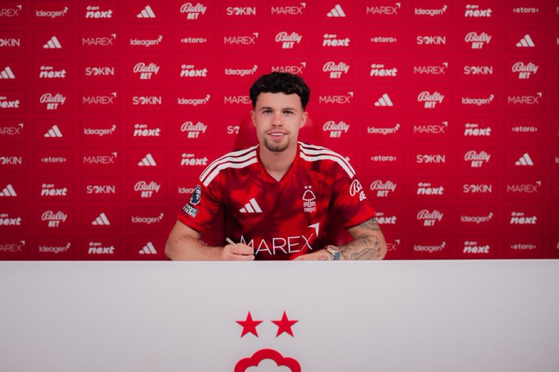 Neco Williams has signed a new Nottingham Forest contract (Photo credit: Nottingham forest media)