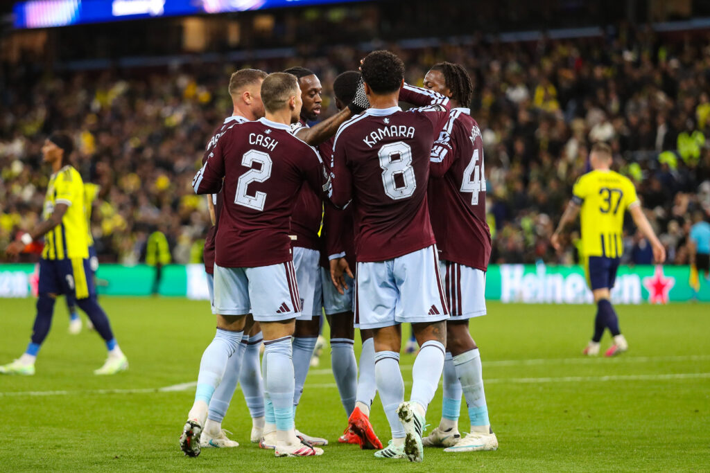 Aston Villa Thrash Fenerbahçe 6-0 as Jackson and Barkley Shine. (photo credit: sofacare nedia)