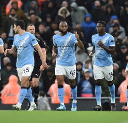 Semenyo and Manchester city players (Photo credit: Ben Jacobs)