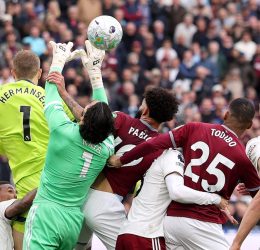 Foul on David Raya against West Ham (Photo credit: Ben Jacobs)