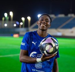 Asisat Oshoala with a ball while on Al Hilal Women team Jersey - Photo Credit : Julie Sports, Facebook