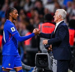Didier Deschamps and Michael Olise - Photo Credit : Fabrizio Romano, X