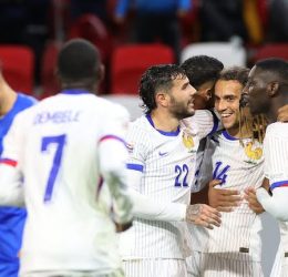 France's Matteo Guendouzi celebrates scoring their third goal with teammates - Photo Credit : REUTERS