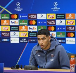 Hakimi starts for PSG tonight. (Credit: PSG media on X).