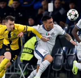 Inter Milan's Lautaro Martinez in action with BSC Young Boys' Sandro Lauper - Photo Credit : REUTERS
