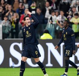Juventus' Dusan Vlahovic and teammates celebrate after Lazio's Mario Gila scores Juventus first with an own goal - Photo Credit : REUTERS