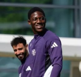 Kobbie Mainoo in training. (Photo Credit: Man United Media).