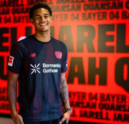 Bayer 04 Leverkusen Saison 2025_2026 30.06.2025 VU, Jarell Quansah, Vertragsunterschrift